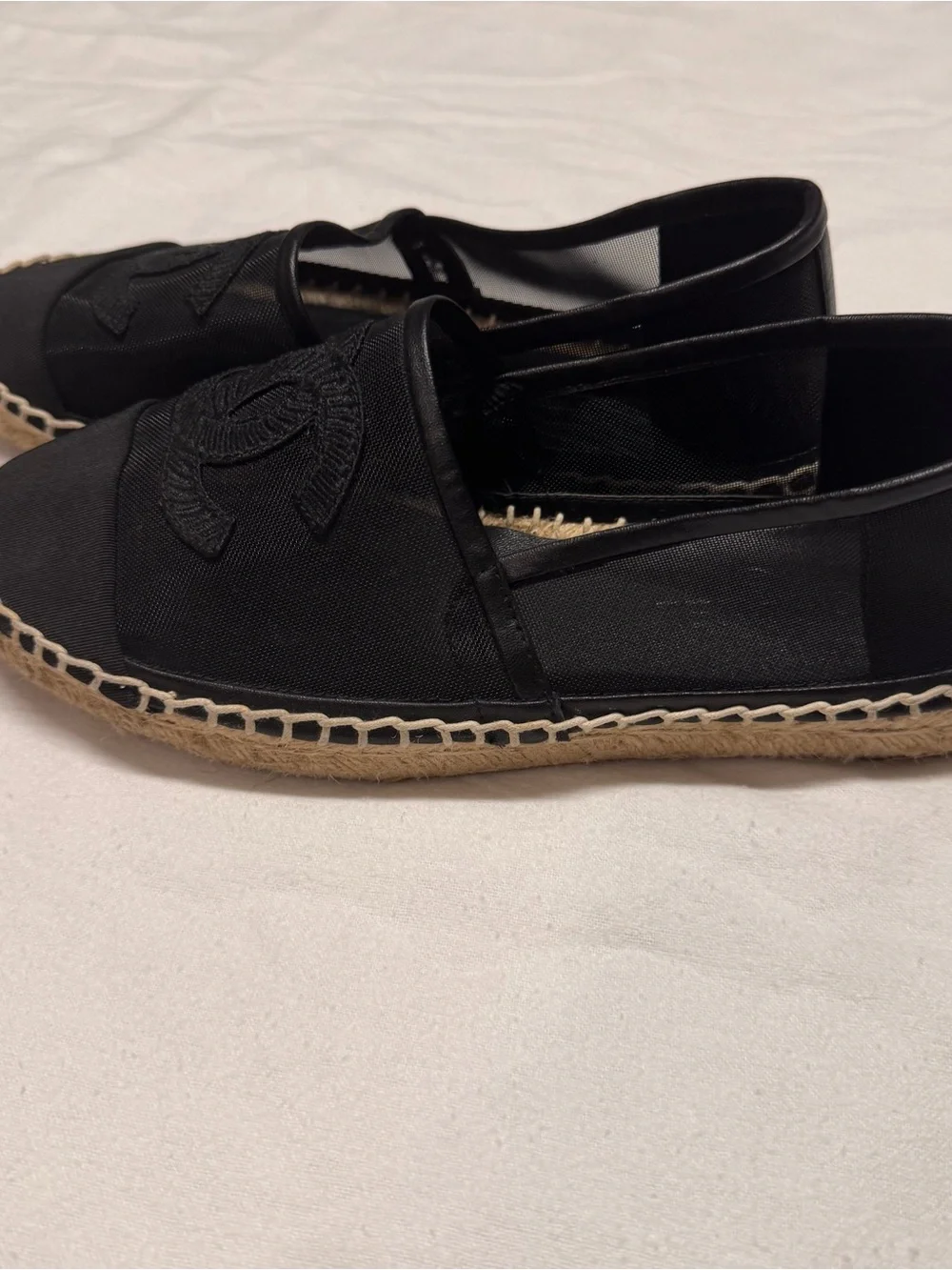 CHANEL elegant espadrilles